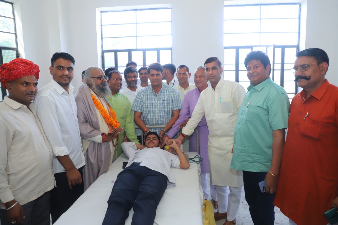 Blood Donation Ceremony on the 4th Death Anniversary of Guruji Late Shri Harikishan ji Saini